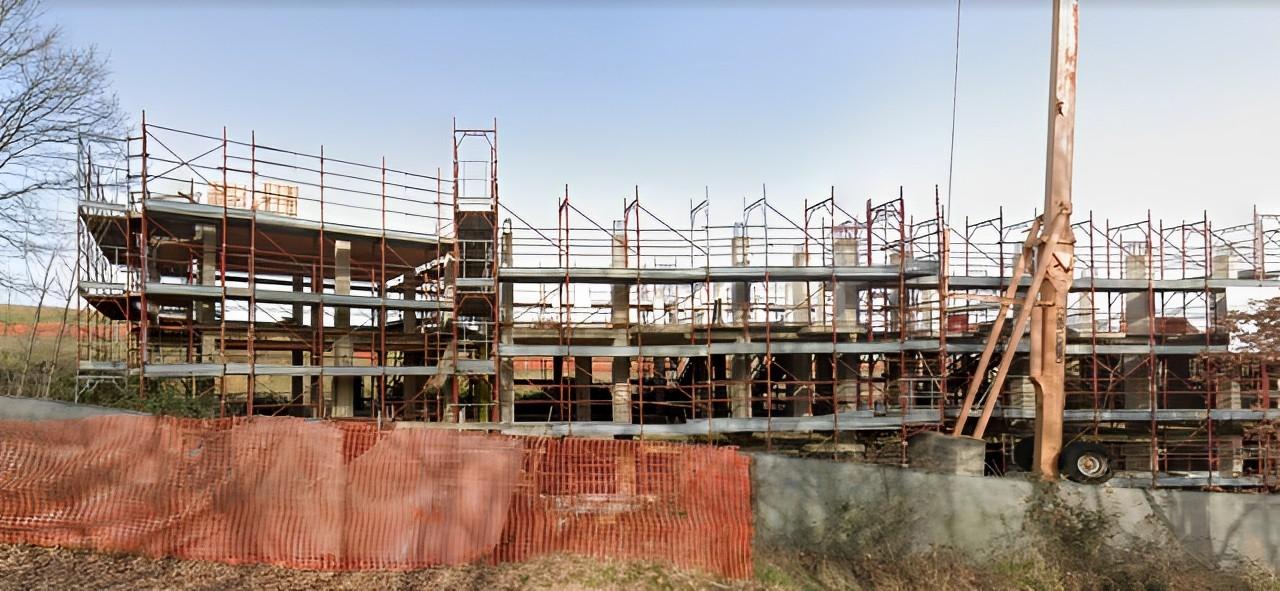 immobile EDIFICIO IN CORSO DI COSTRUZIONE ALL'ASTA IN VIA XXV APRILE, MONTERIGGIONI (SI) - 1
