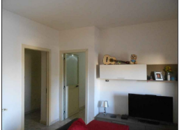 immobile TRILOCALE CON BALCONE ALL'ASTA IN VIA LICOLA MARE, GIUGLIANO IN CAPANIA (NA) - 1
