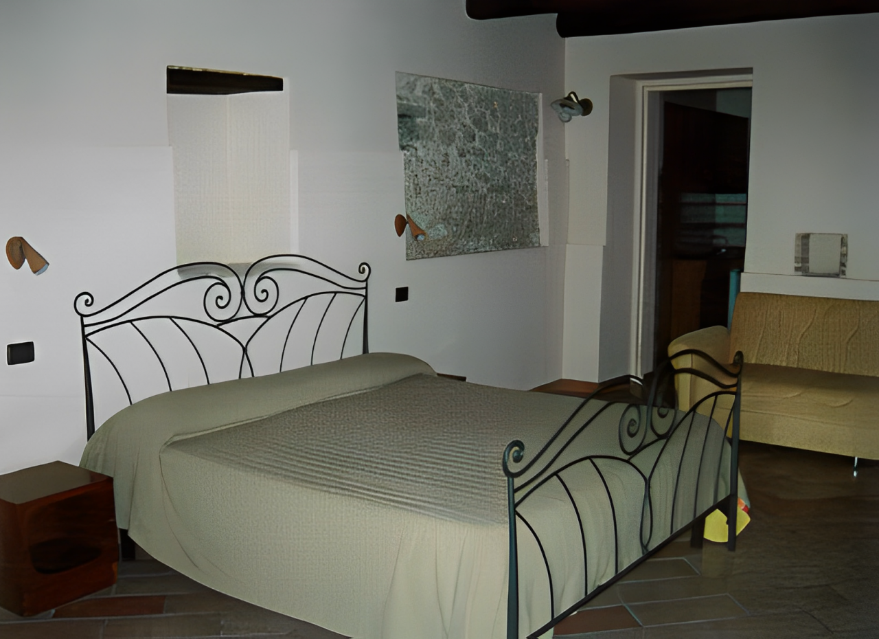 immobile APPARTAMENTI, RISTORANTE E TERRENI ALL'ASTA IN LOCALITÀ CASA BOZZI, TREVI (PG) - 5