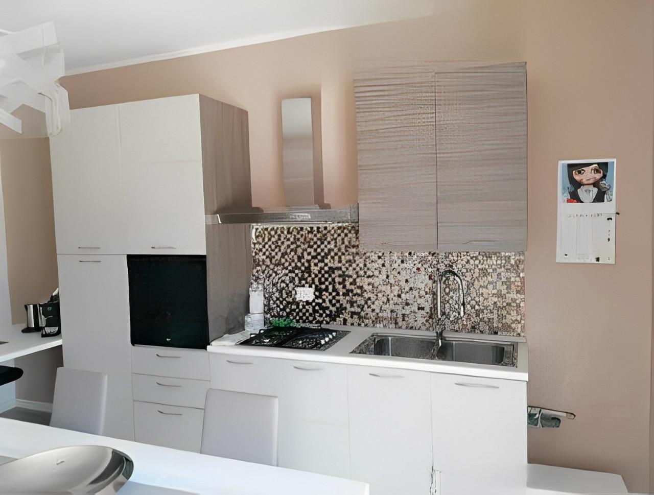 immobile TRILOCALE CON DUE BAGNI E VERANDA ALL'ASTA IN VIA CAGLIARI, SESTU (CA) - 2