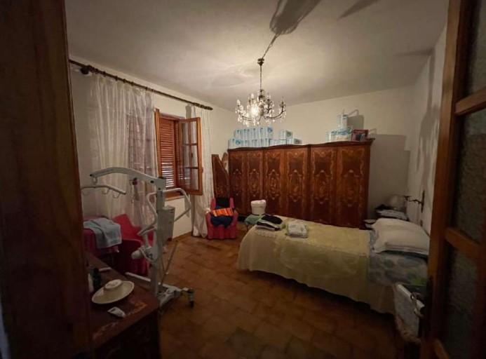 immobile AMPIO APPARTAMENTO CON TERRAZZO ALL'ASTA IN VIA CAITAS, BUGGERRU (SU) - 4