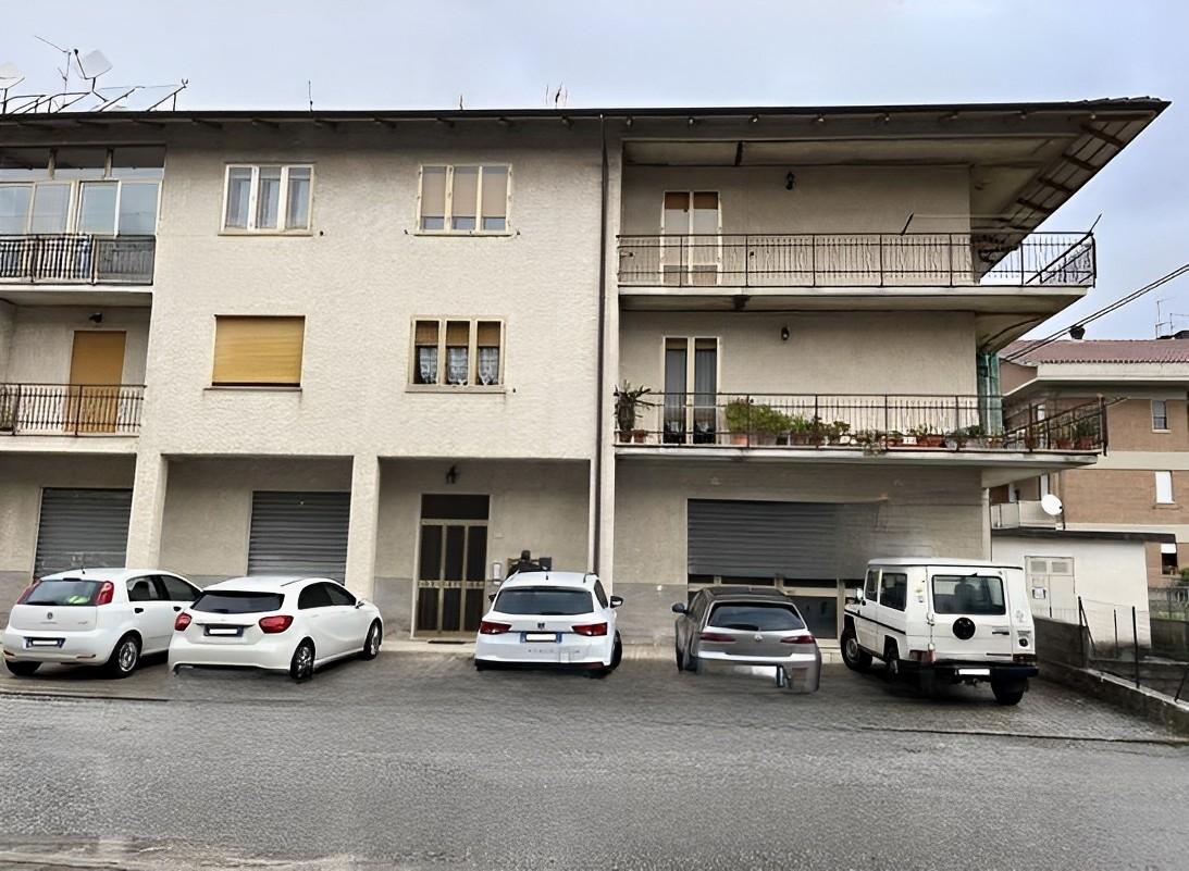 immobile TRILOCALE CON DUE GARAGE ALL'ASTA IN VIA PIAN DI FRASSINETA, SASSOFERRATO (AN) - 5