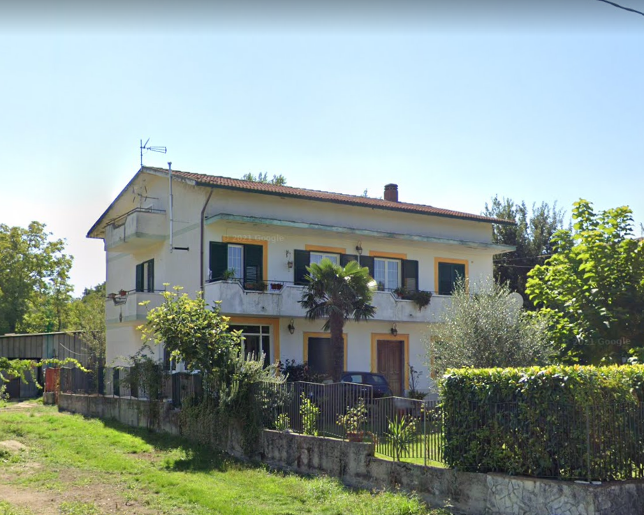 immobile QUADRILOCALE ALL'ASTA CON SOTTOTETTO IN VIA PARATA, AIROLA (BN) - 1
