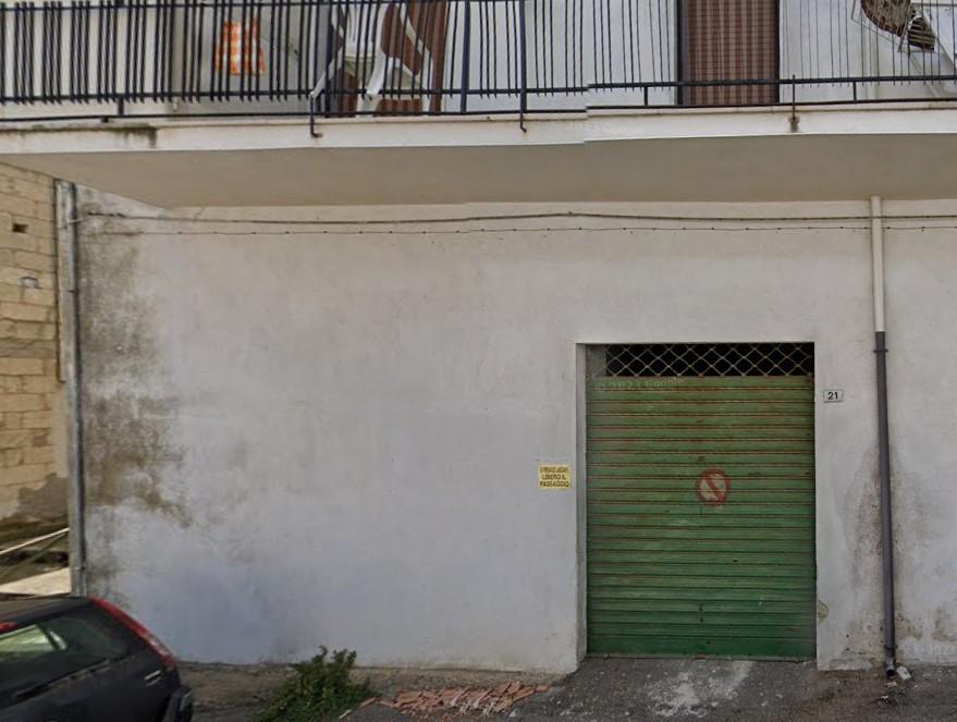 immobile AMPIO MAGAZZINO ALL'ASTA IN VIA GIUSEPPE VERDI, POMARICO (MT) - 3
