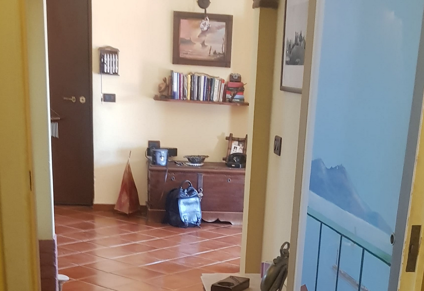 immobile TRILOCALE CON VERANDA ALL'ASTA IN VIA FRATELLI BANDIERA, GIUGLIANO IN CAMPANIA (NA) - 2