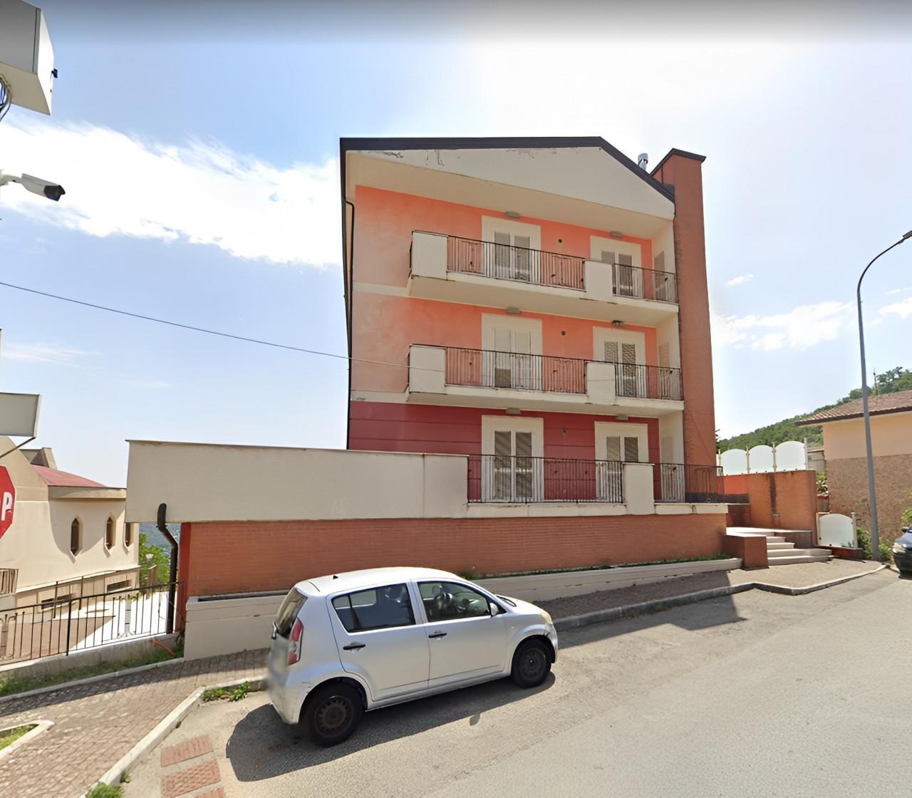 immobile TRILOCALE CON GARAGE ALL'ASTA IN FRAZIONE CIARDELLI, PIETRASTORNINA (AV) - 3