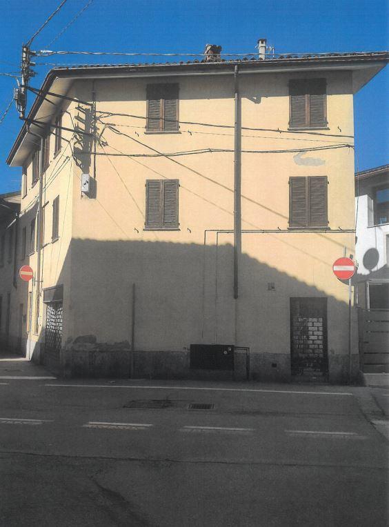 immobile TRILOCALE ALL'ASTA IN VIA FRANZICHE, RIVOLTA D'ADDA (CR) - 1