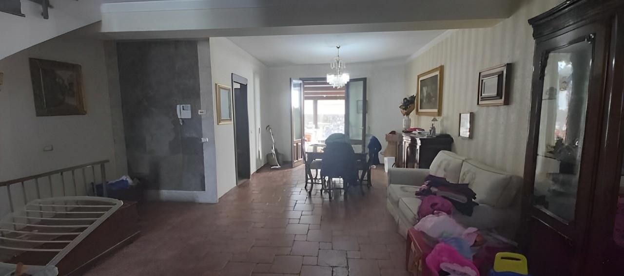 immobile VILLA A SCHIERA ALL'ASTA IN VIA ALBERT BRUCE SABIN, MASCALUCIA (CT) - 3