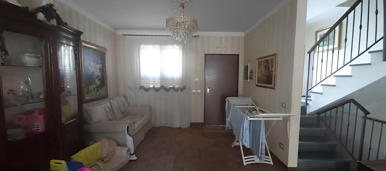 immobile VILLA A SCHIERA ALL'ASTA IN VIA ALBERT BRUCE SABIN, MASCALUCIA (CT) - 4