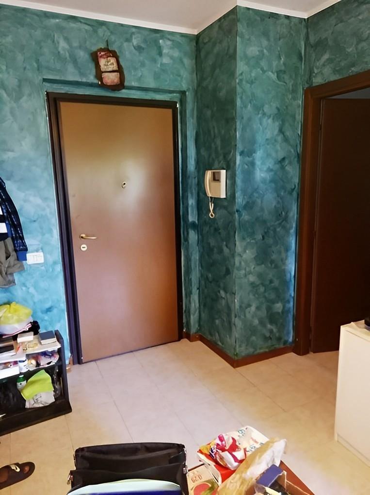 immobile BILOCALE ALL'ASTA CON BOX AUTO IN VIA BRASSIDE, TREVIGLIO (BG) - 3