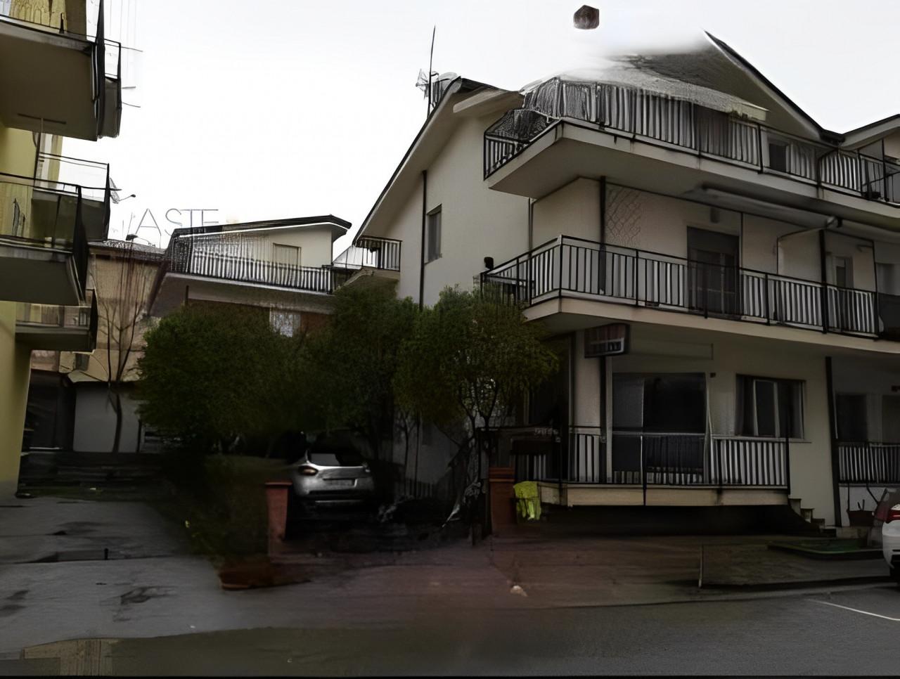 immobile AMPIO APPARTAMENTO ALL'ASTA IN VIA G. FORTUNATO, MARSICOVETERE (PZ) - 1