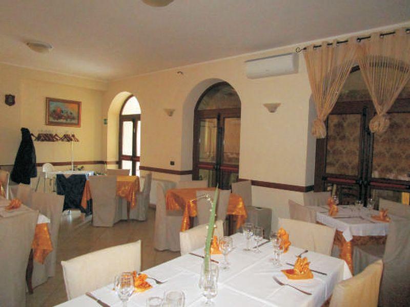 immobile RISTORANTE ALL'ASTA IN VIA ORATORIO, ALANNO (PE) - 2